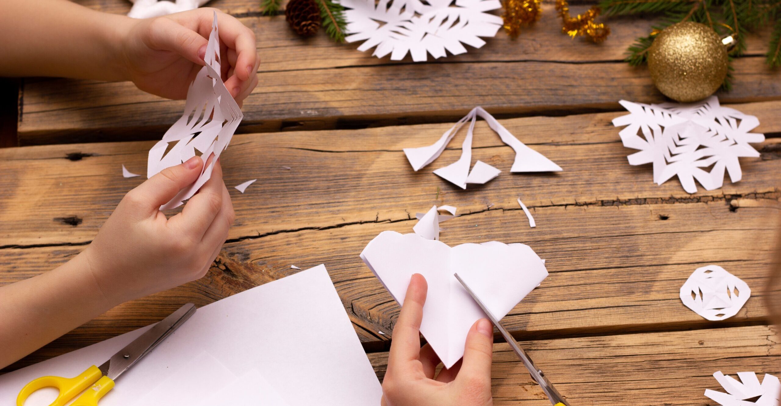 DIY Christmas Cards & Snowflakes